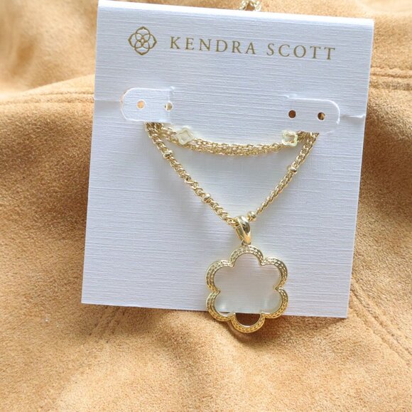 Kendra Scott Susie Convertible Multi Strand Necklace in Gold - Picture 1 of 2